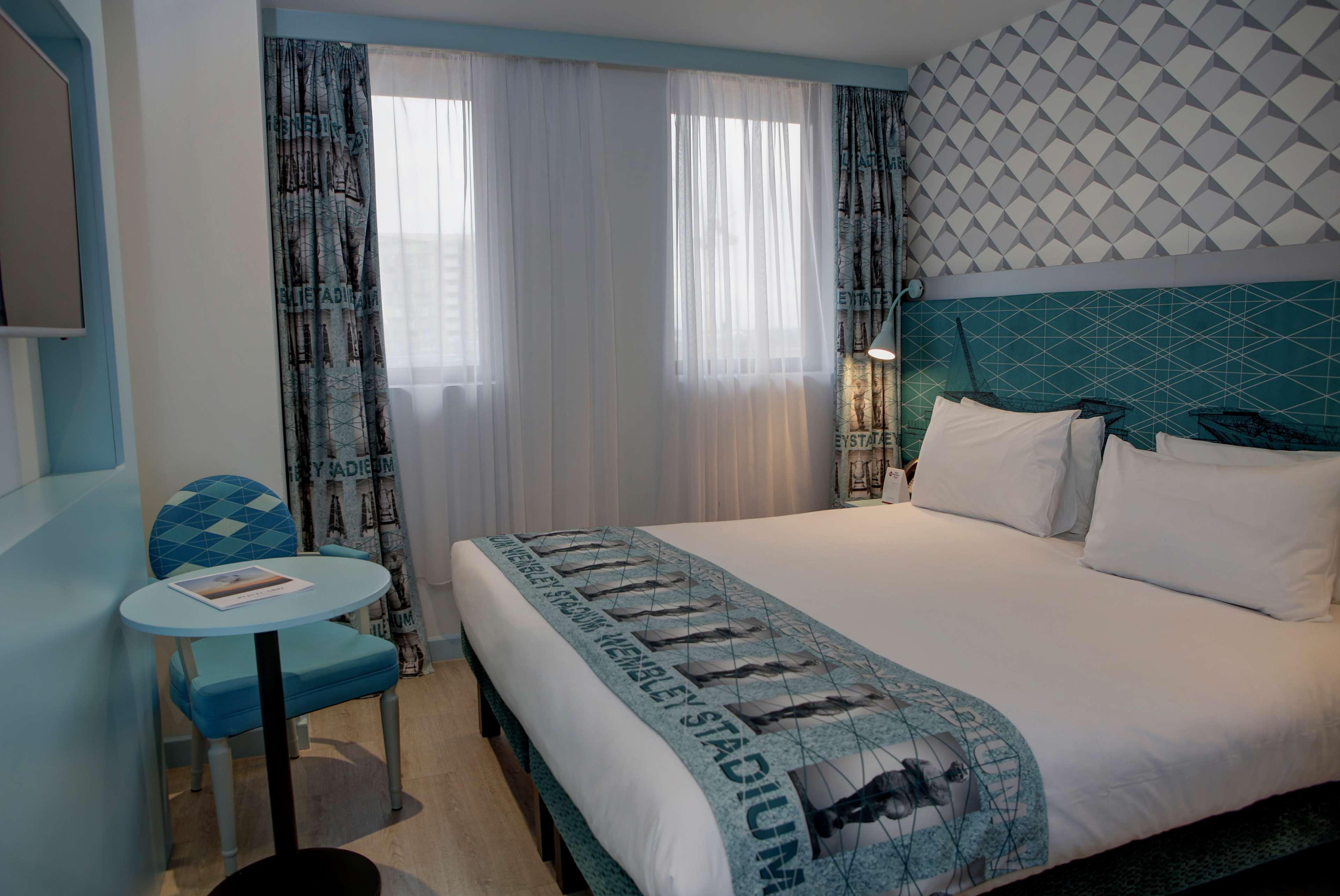Best Western Plus London Wembley Hotel Buitenkant foto