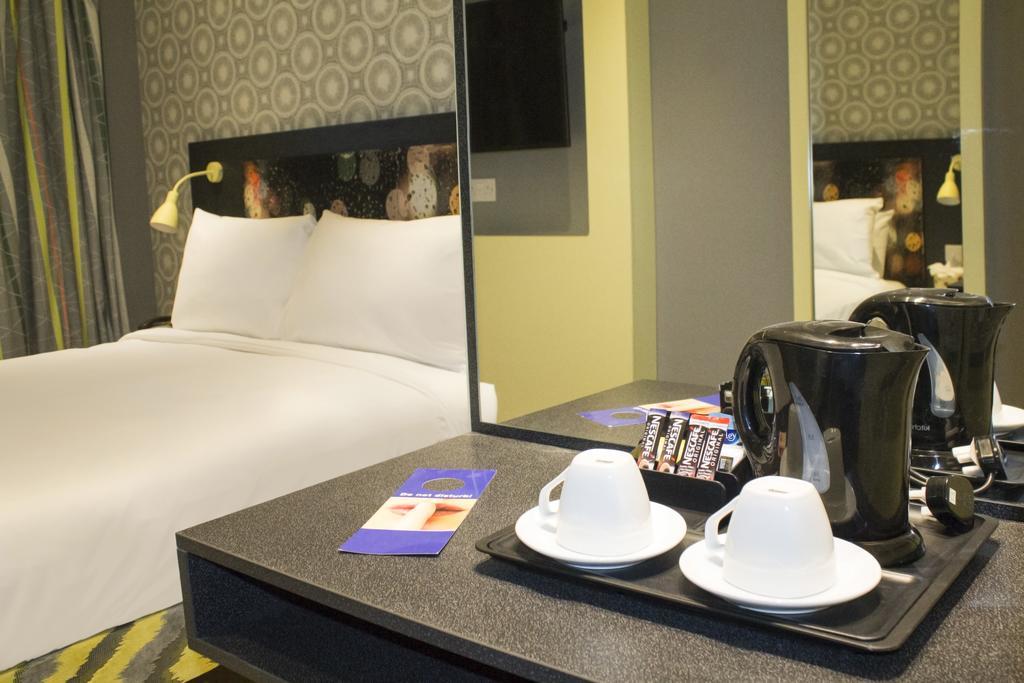 Best Western Plus London Wembley Hotel Buitenkant foto