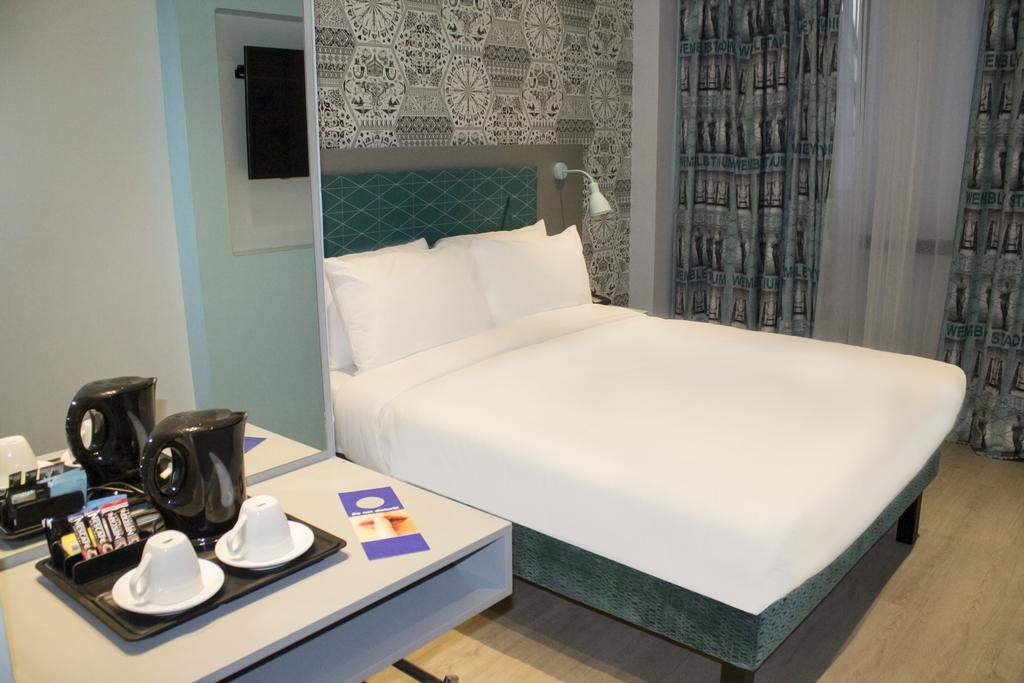 Best Western Plus London Wembley Hotel Buitenkant foto